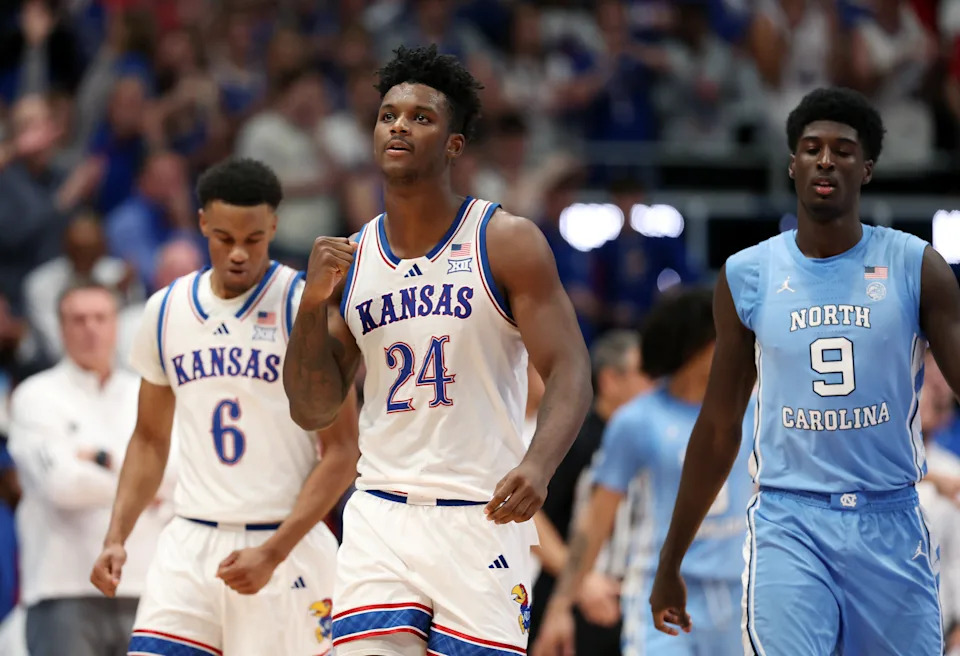 Kansas and UNC players during the 2022 National Championship. (Jamie Squire/Getty Images)